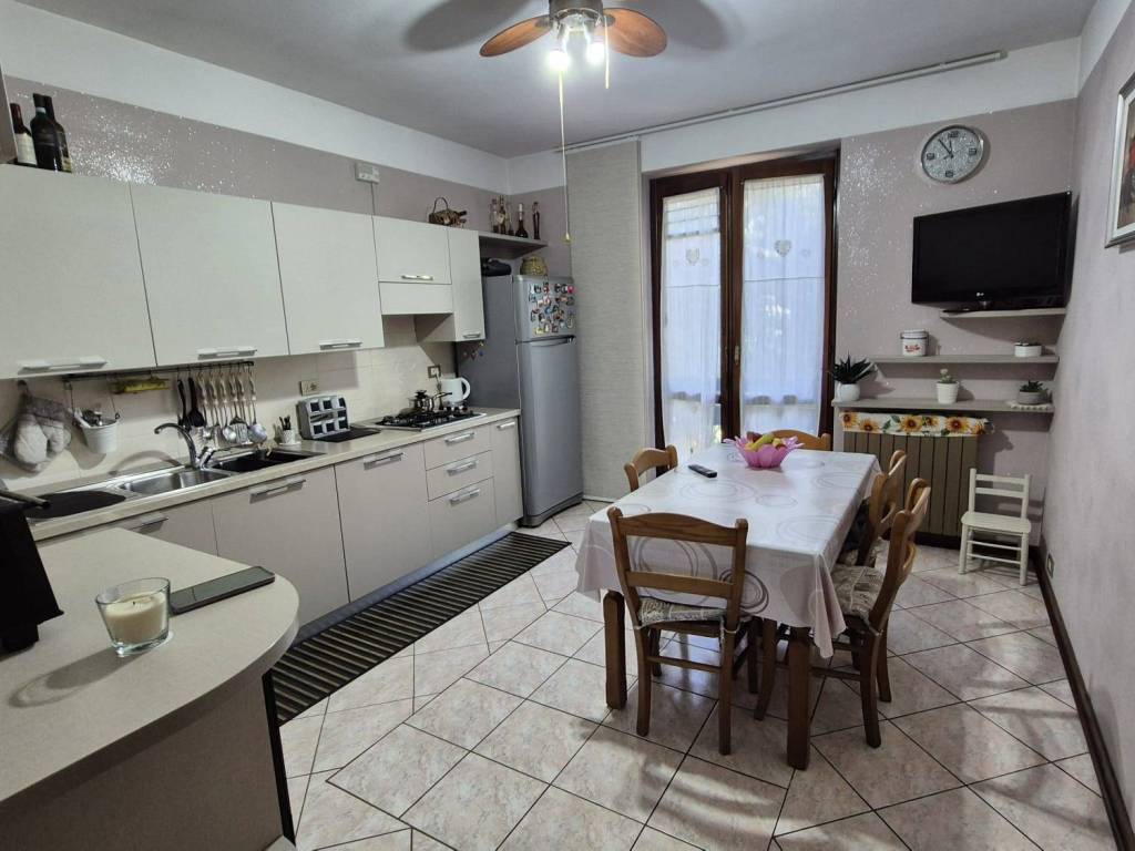 appartamento in vendita a Fara Gera d'Adda