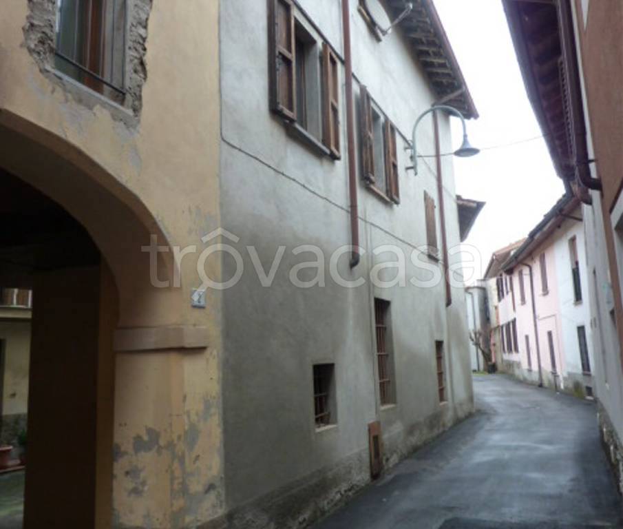 casa indipendente in vendita a Fara Gera d'Adda