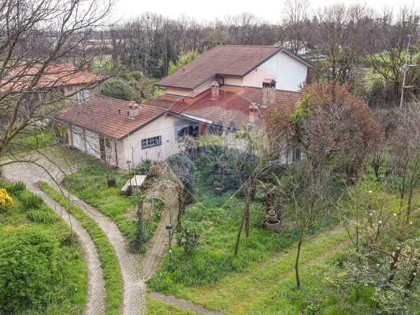 casa indipendente in vendita a Fara Gera d'Adda