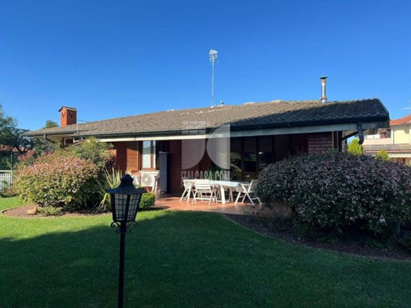 casa indipendente in vendita a Fara Gera d'Adda