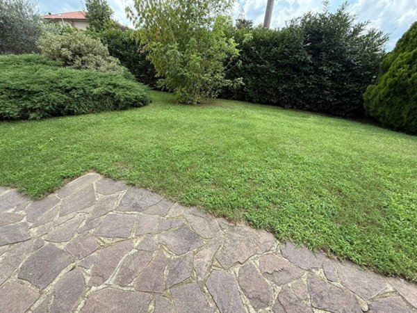 casa indipendente in vendita a Fara Gera d'Adda