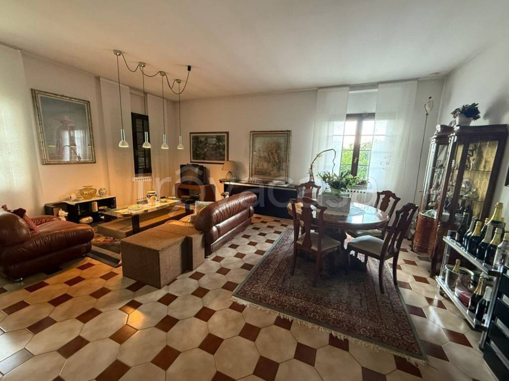 casa indipendente in vendita a Fara Gera d'Adda