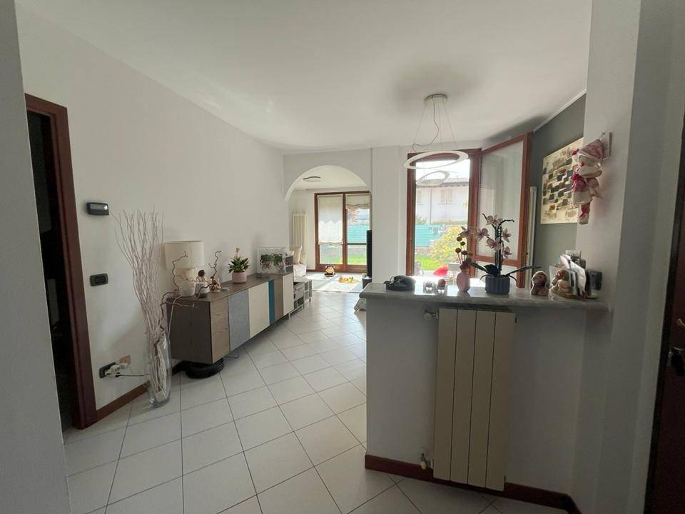 casa indipendente in vendita a Fara Gera d'Adda