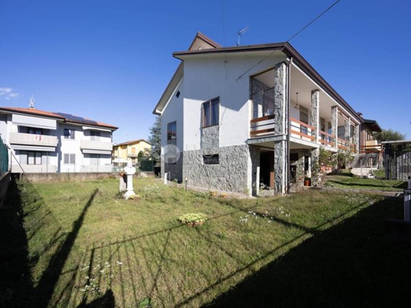 casa indipendente in vendita a Fara Gera d'Adda