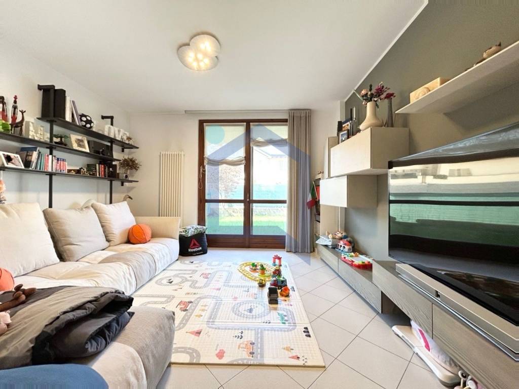 casa indipendente in vendita a Fara Gera d'Adda