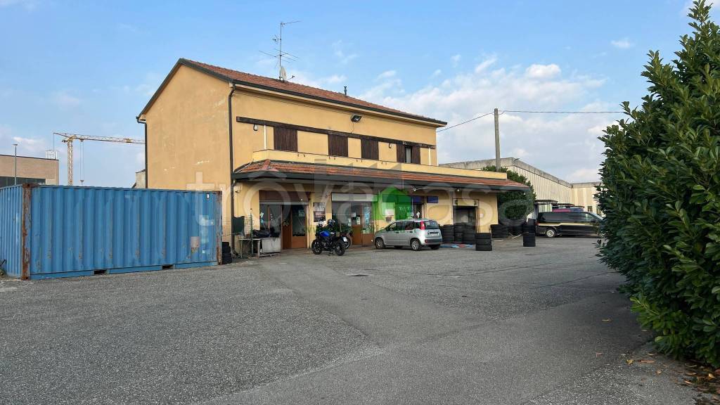 appartamento in vendita a Fara Gera d'Adda