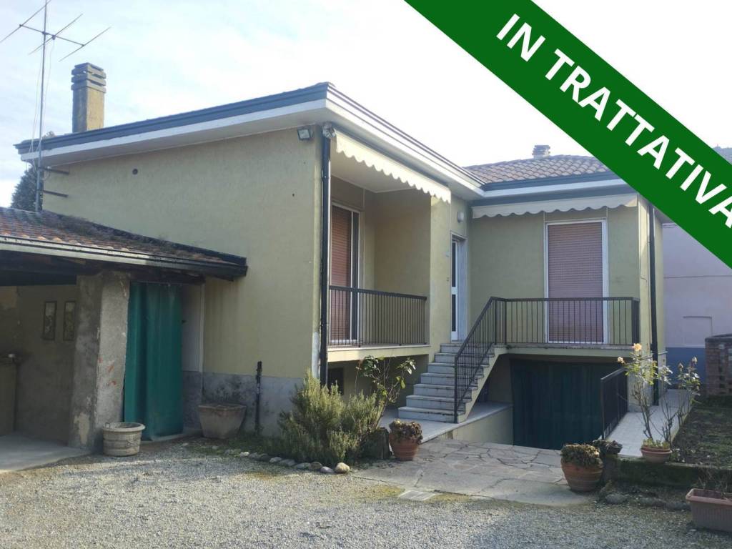 casa indipendente in vendita a Fara Gera d'Adda