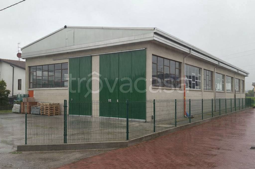 appartamento in vendita a Fara Gera d'Adda