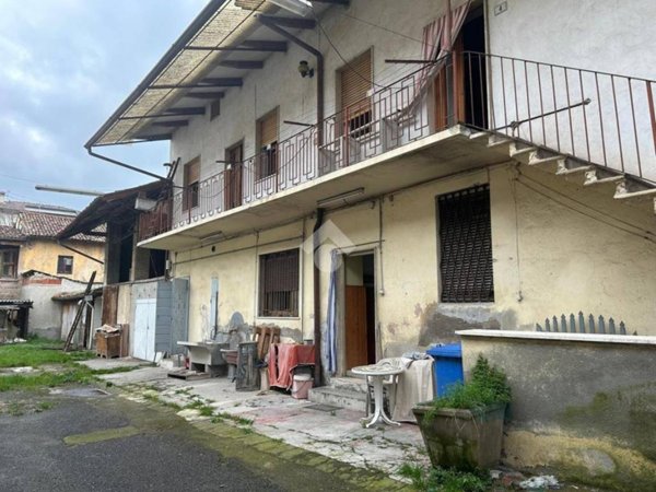 pentavano in vendita a Fara Gera d'Adda