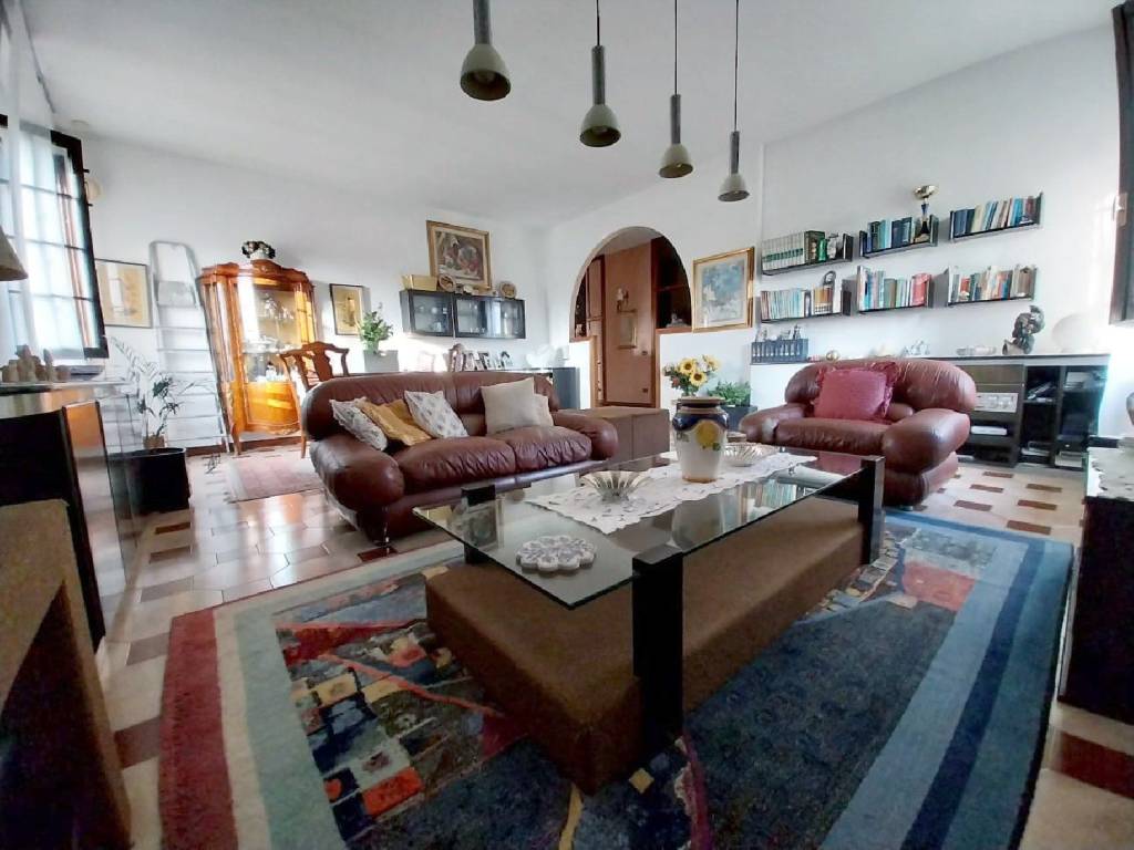 casa indipendente in vendita a Fara Gera d'Adda in zona Badalasco