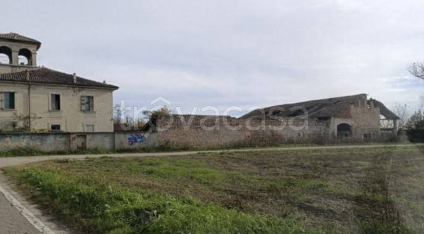 terreno edificabile in vendita a Fara Gera d'Adda in zona Badalasco