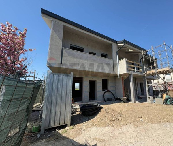 appartamento in vendita a Fara Gera d'Adda