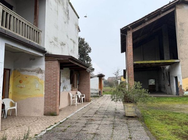 casa indipendente in vendita a Fara Gera d'Adda