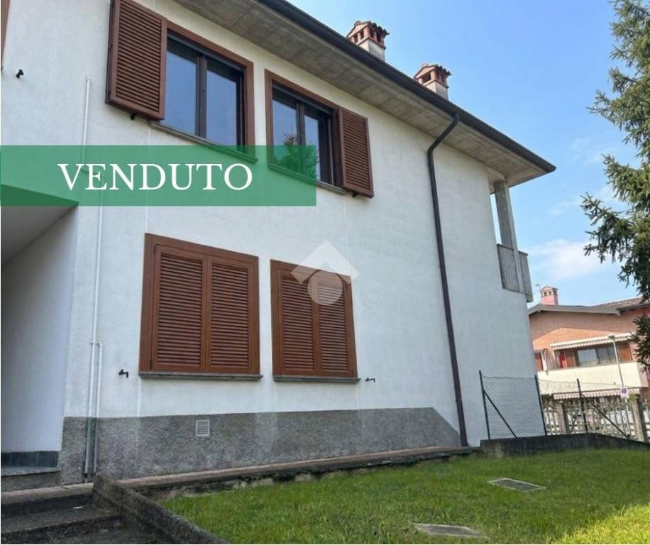 appartamento in vendita a Fara Gera d'Adda in zona Badalasco
