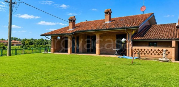 casa indipendente in vendita a Fara Gera d'Adda
