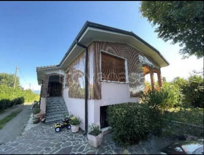 casa indipendente in vendita a Fara Gera d'Adda