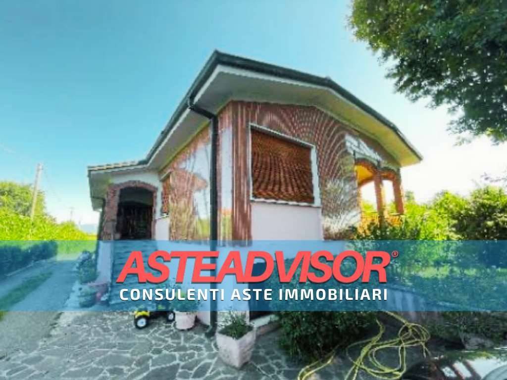 casa indipendente in vendita a Fara Gera d'Adda