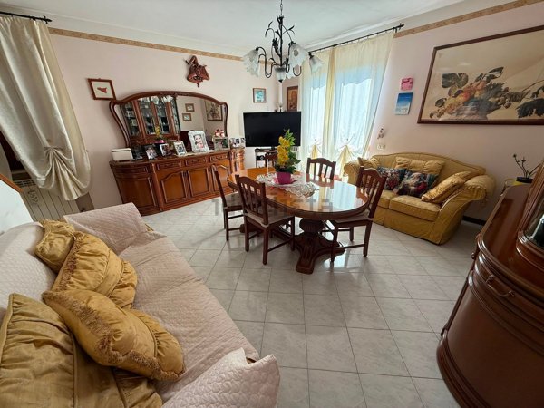 appartamento in vendita a Fara Gera d'Adda