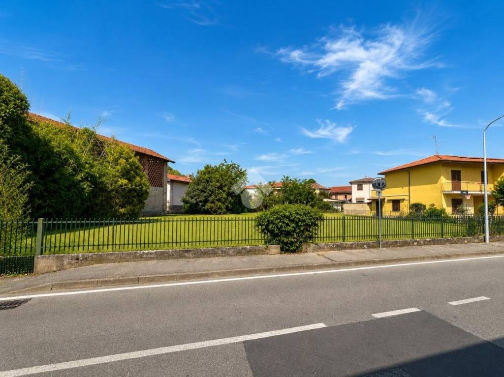 terreno edificabile in vendita a Fara Gera d'Adda