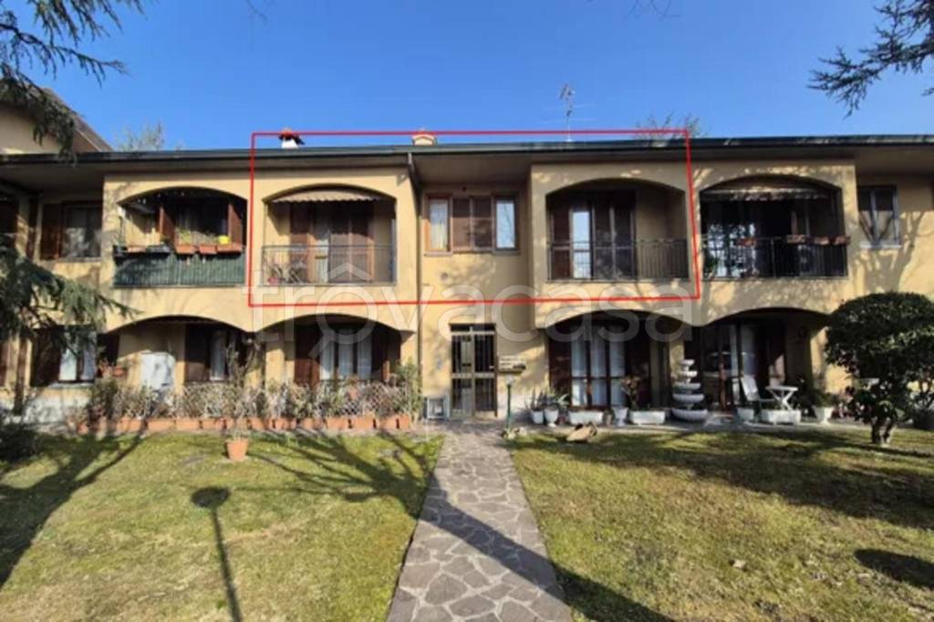 appartamento in vendita a Fara Gera d'Adda