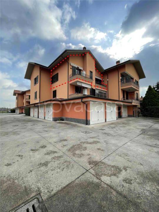 appartamento in vendita a Fara Gera d'Adda in zona Badalasco