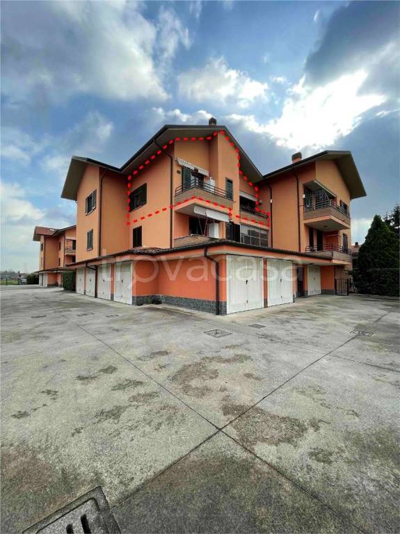 appartamento in vendita a Fara Gera d'Adda