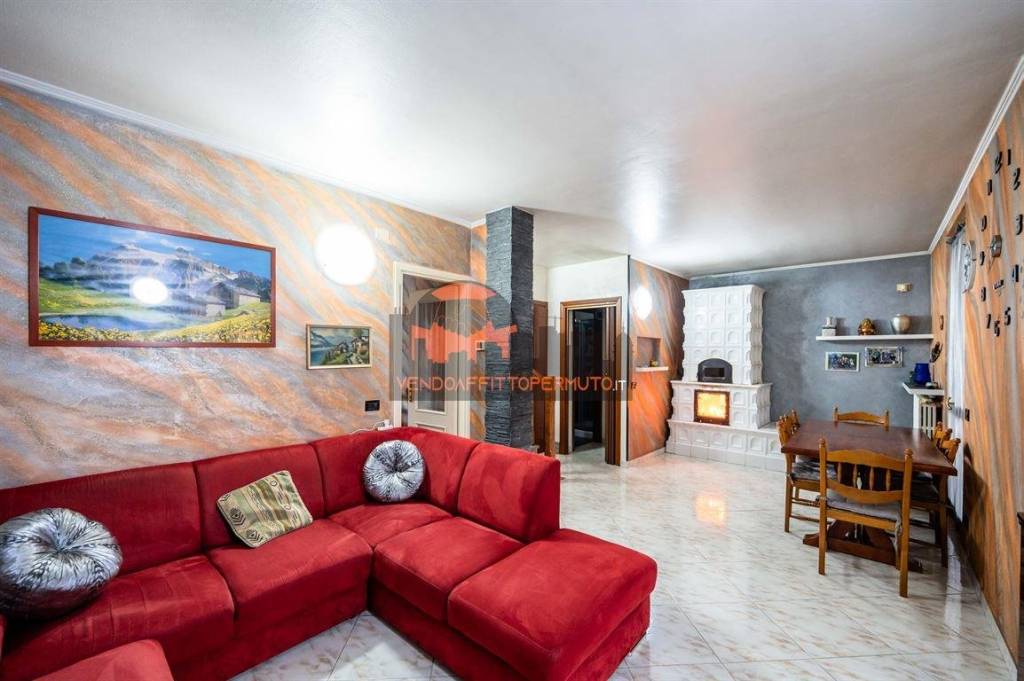 casa indipendente in vendita a Fara Olivana con Sola in zona Sola