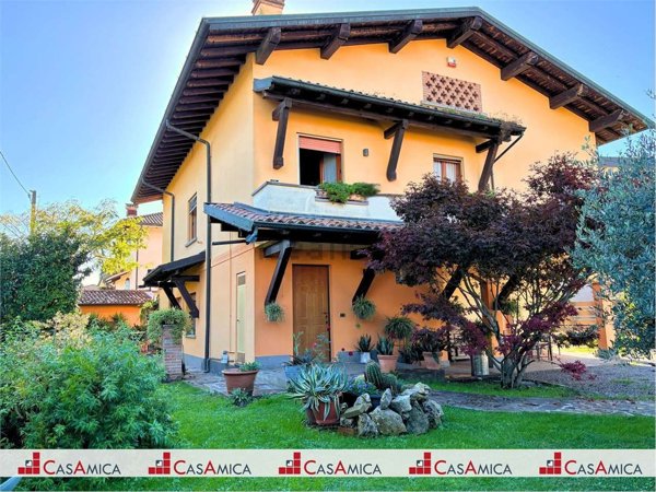 casa indipendente in vendita a Fara Olivana con Sola