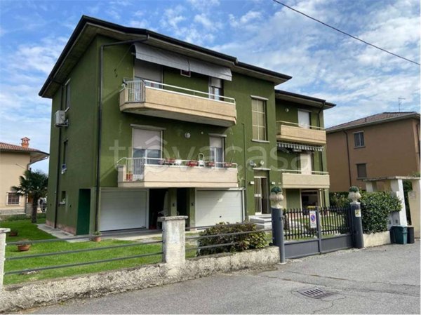 appartamento in vendita a Fara Olivana con Sola in zona Sola