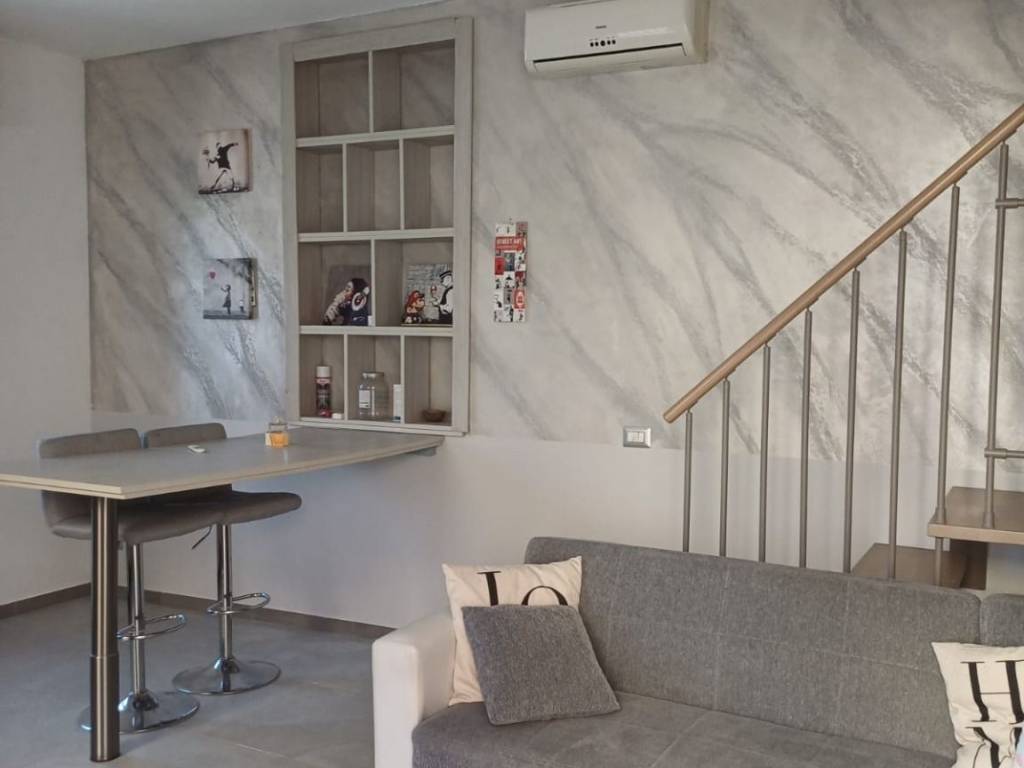 casa indipendente in vendita a Fara Olivana con Sola in zona Sola