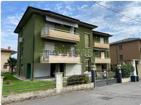 appartamento in vendita a Fara Olivana con Sola in zona Sola