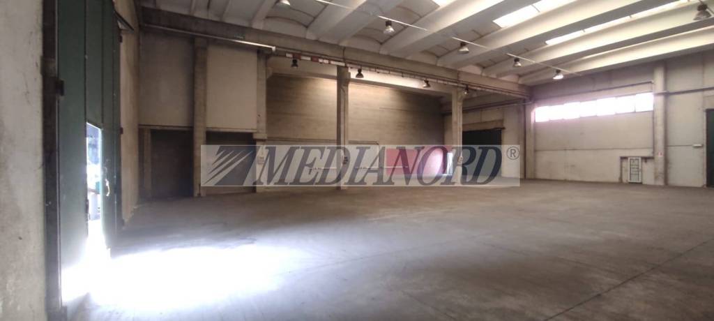 locale commerciale in vendita a Filago