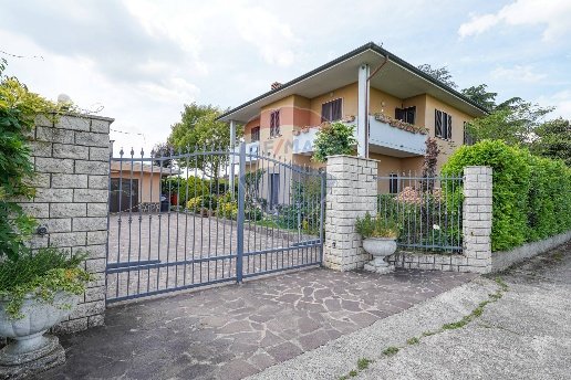 casa indipendente in vendita a Filago