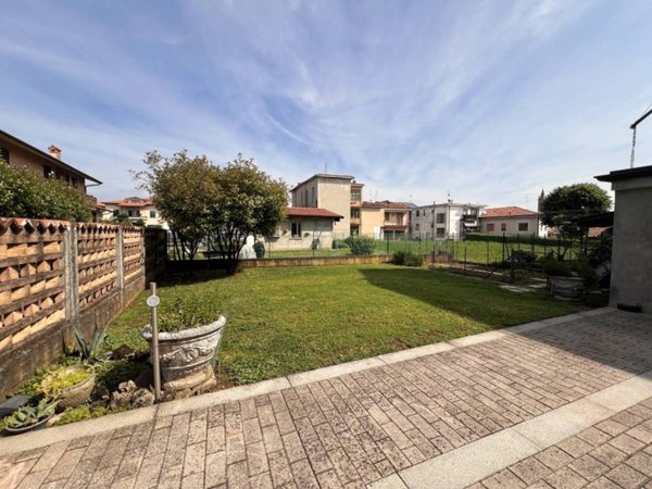 casa indipendente in vendita a Filago