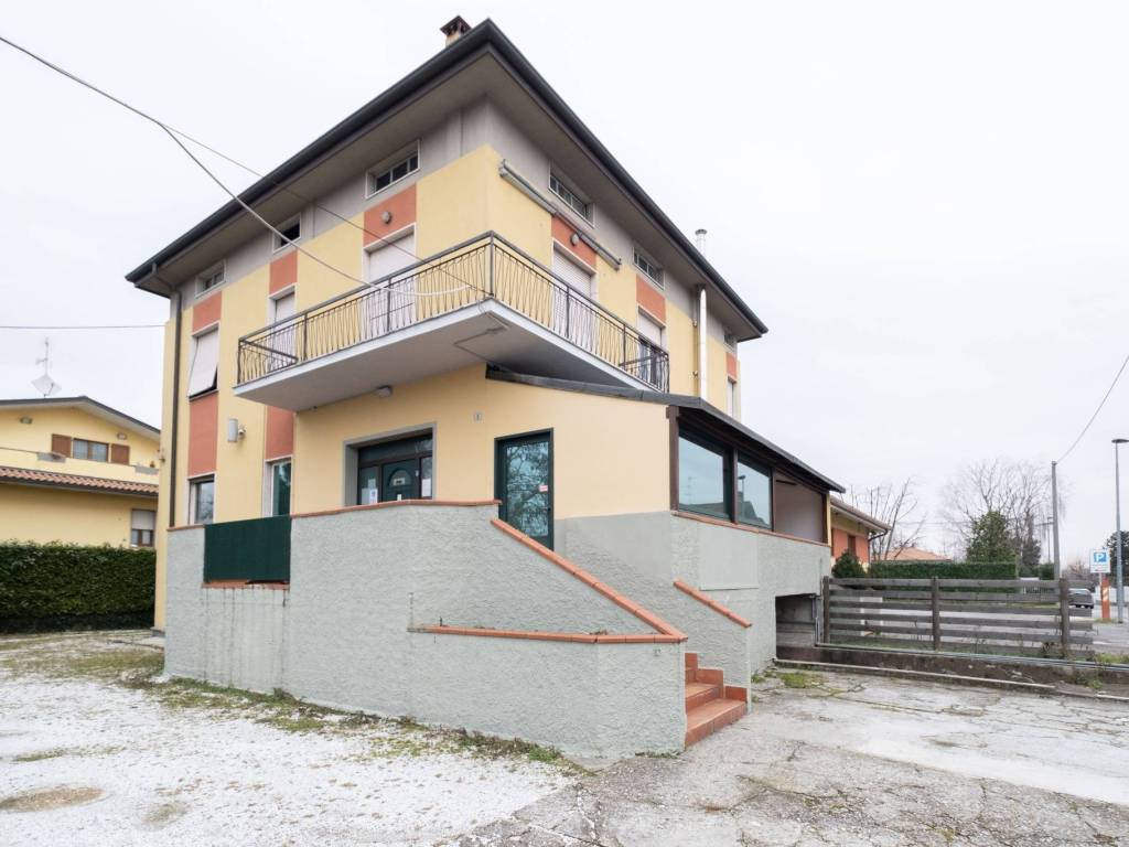 casa indipendente in vendita a Filago