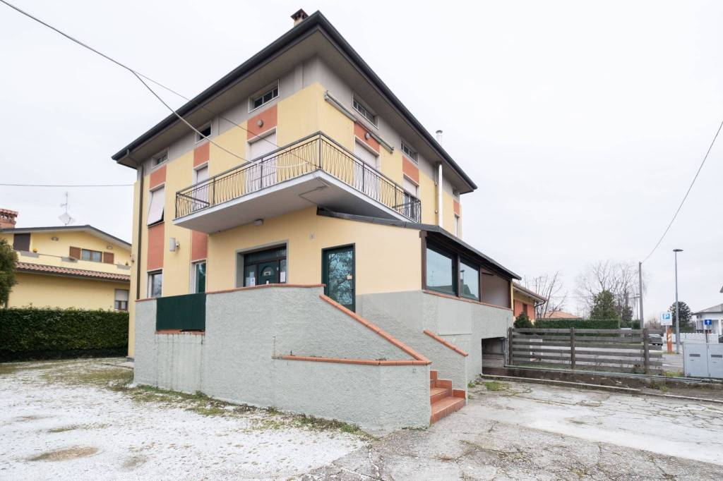 casa indipendente in vendita a Filago