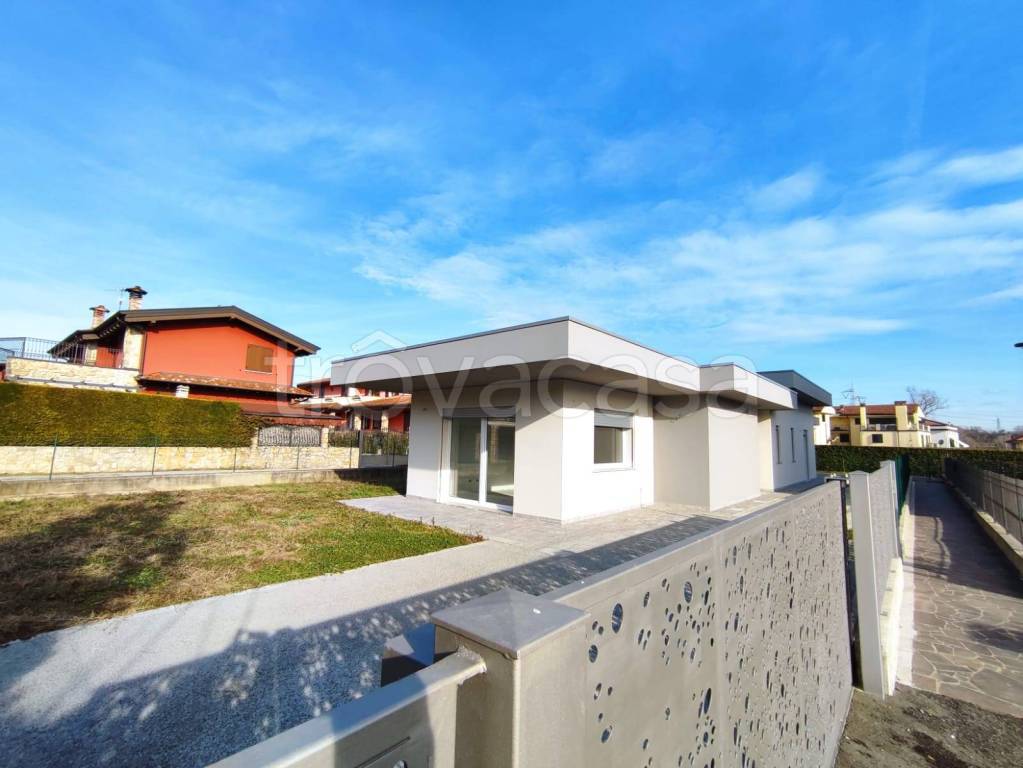 casa indipendente in vendita a Filago