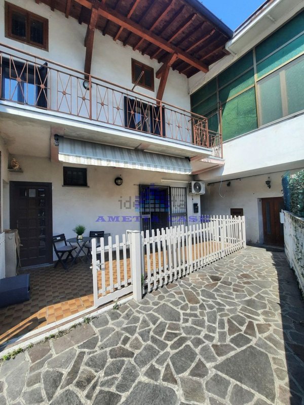 casa semindipendente in vendita a Filago