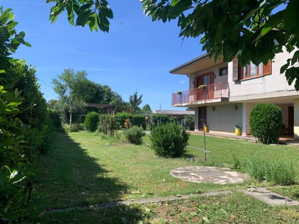 casa indipendente in vendita a Filago