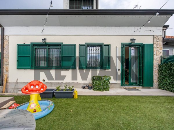casa indipendente in vendita a Filago
