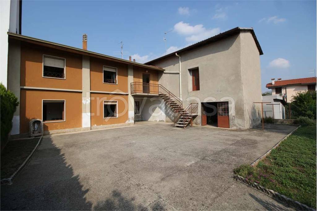 casa indipendente in vendita a Filago