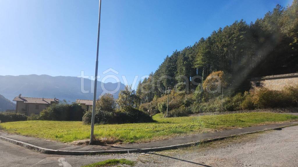 terreno edificabile in vendita a Fino del Monte