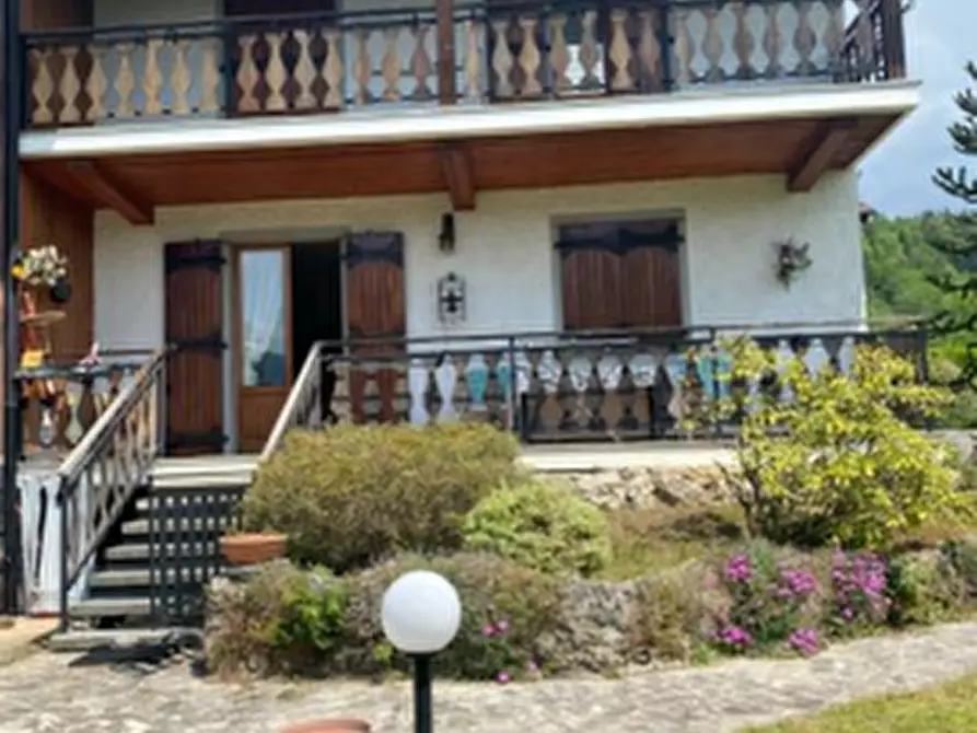 casa indipendente in vendita a Fino del Monte