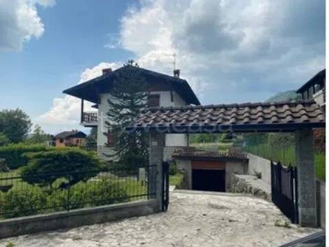 casa indipendente in vendita a Fino del Monte