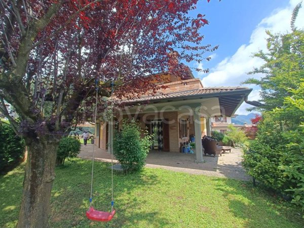 casa indipendente in vendita a Fiorano al Serio