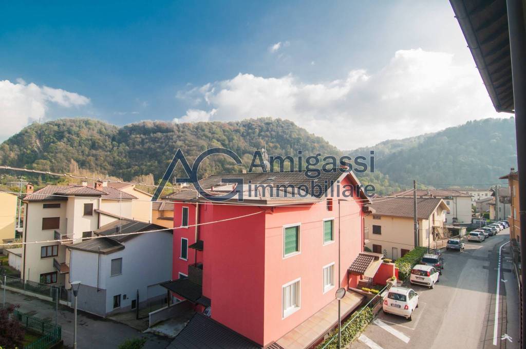 casa indipendente in vendita a Fiorano al Serio