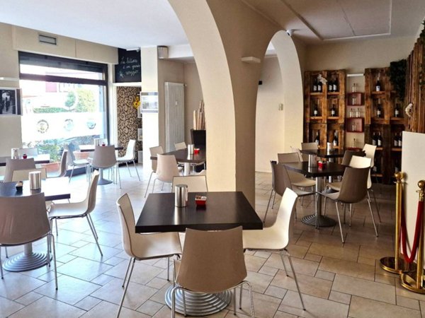 negozio in vendita a Fiorano al Serio