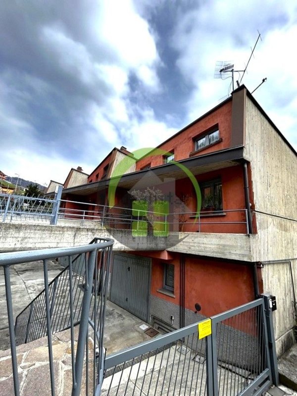 appartamento in vendita a Fiorano al Serio