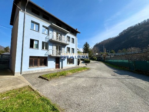 casa indipendente in vendita a Fiorano al Serio