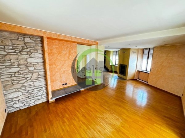 appartamento in vendita a Fiorano al Serio